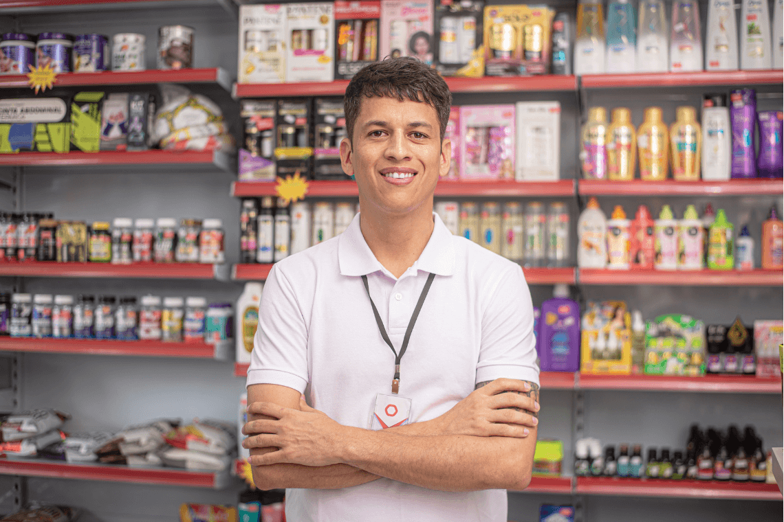 Gôndolas para farmácias: organize medicamentos e impulsione vendas