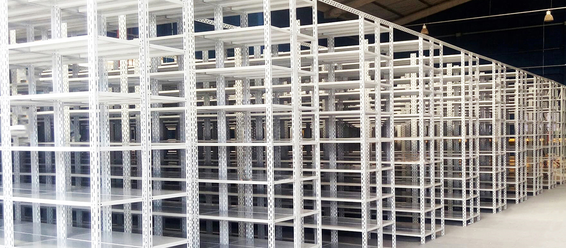Fabricante de Estante Metálica